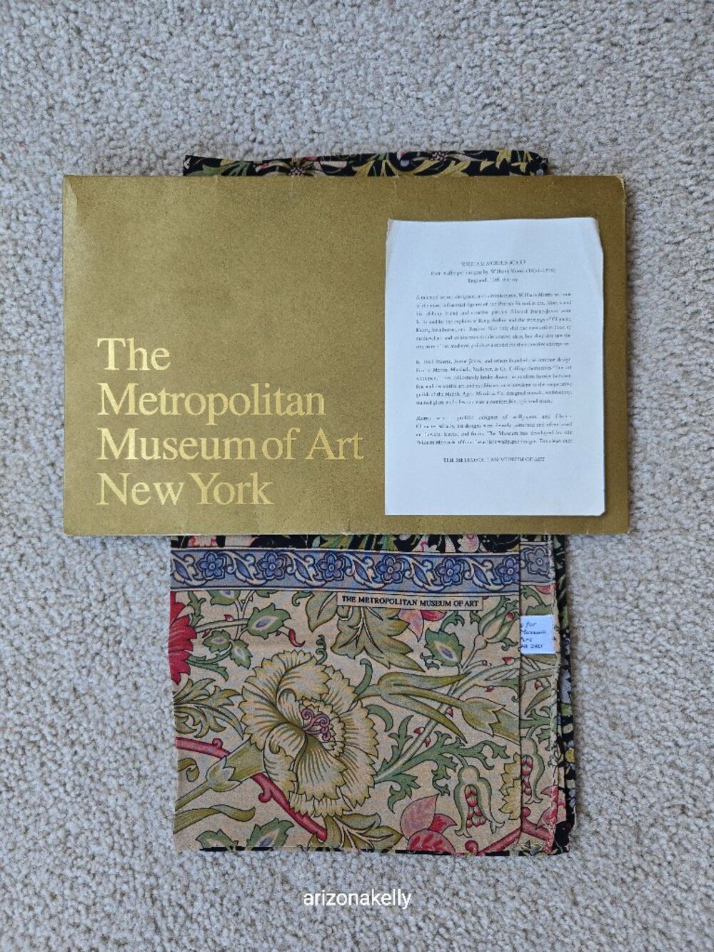NWT The Met Silk Oblong Scarf William Morris - Picture 2 of 16